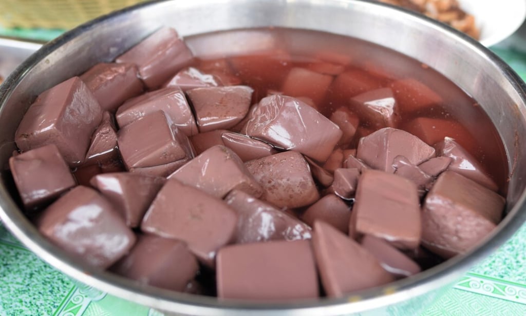 Why eat pig blood? (Feel good!)