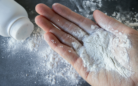Talc: Benefits, Side Effects, and How to Use It Safely
